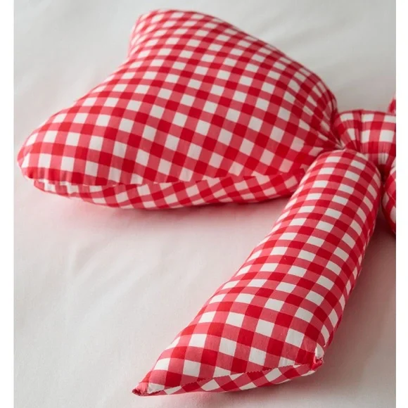 New UO Large Bow Pillow - Picture 5 of 9